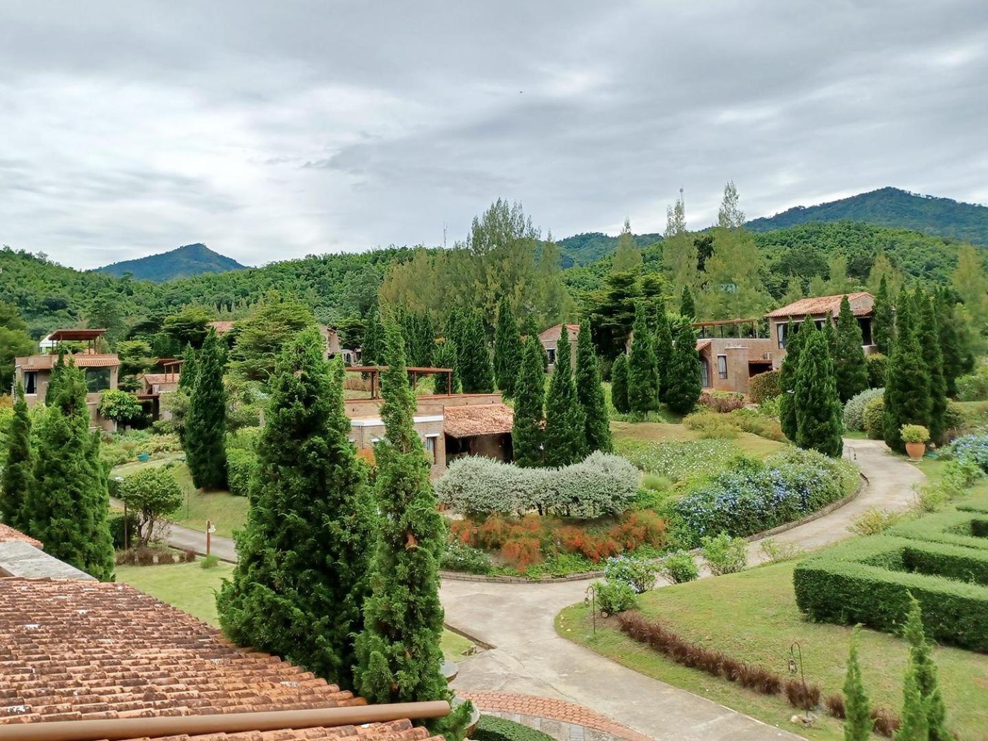 La Toscana Suan Phueng Eksteriør billede